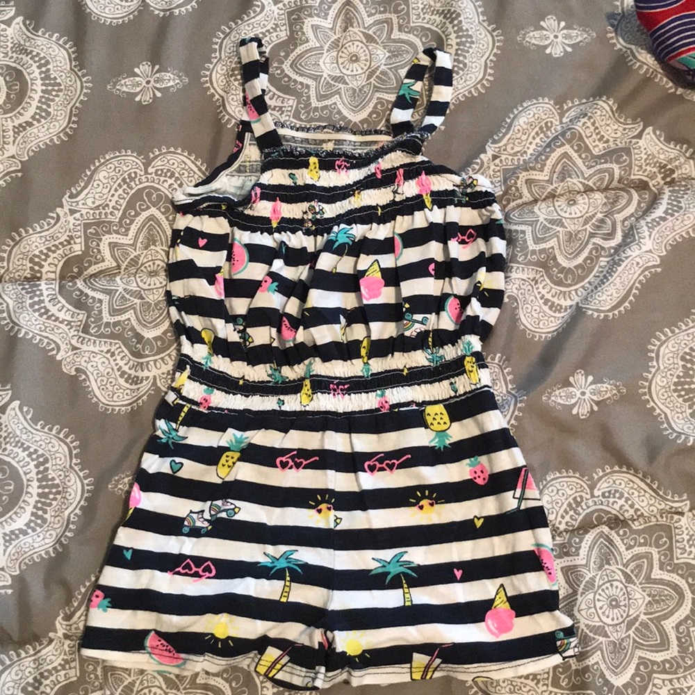 Summer romper with summer designs
